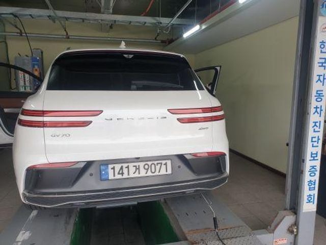 Genesis GV70 2025 — inspection photo 2