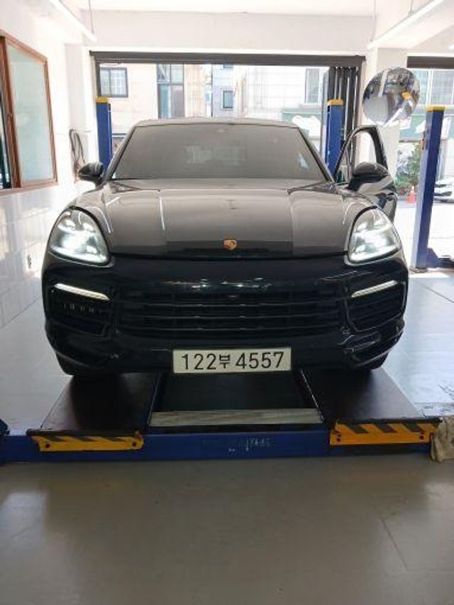 Porsche Cayenne 2019 — inspection photo 1