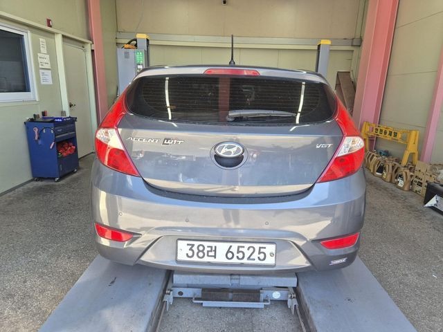 Hyundai Accent 2012 — inspection photo 2