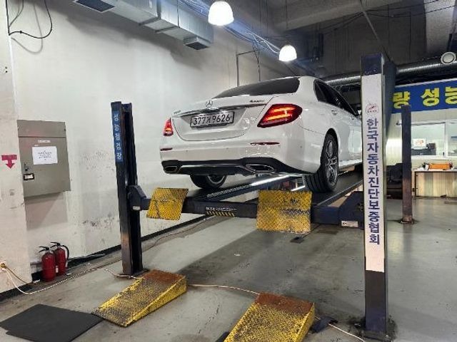 Mercedes-Benz E-Class 2020 — inspection photo 2