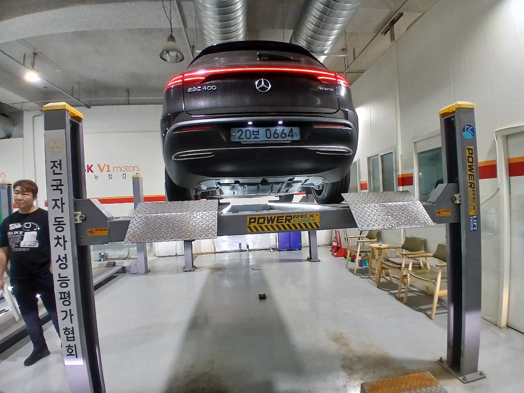 Mercedes-Benz EQC 2020 — inspection photo 2