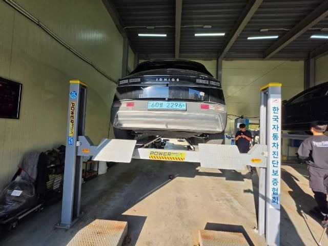 Hyundai Ioniq5 2025 — inspection photo 2
