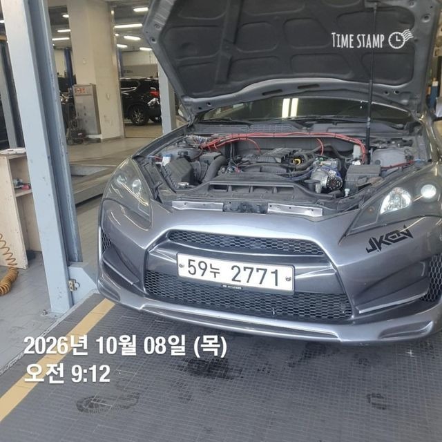 Hyundai Genesis 2011 — inspection photo 1