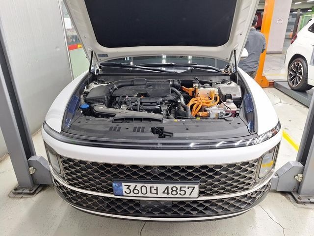 Hyundai Grandeur 2025 — inspection photo 1