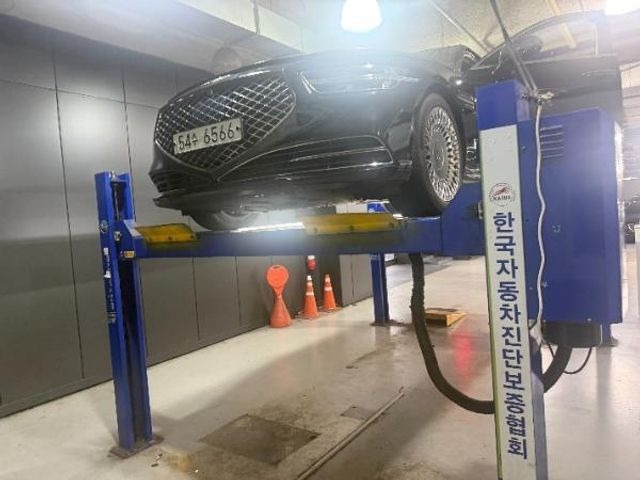 Genesis G90 2019 — inspection photo 1
