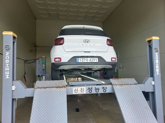 Hyundai Venue 2025 — inspection photo 2