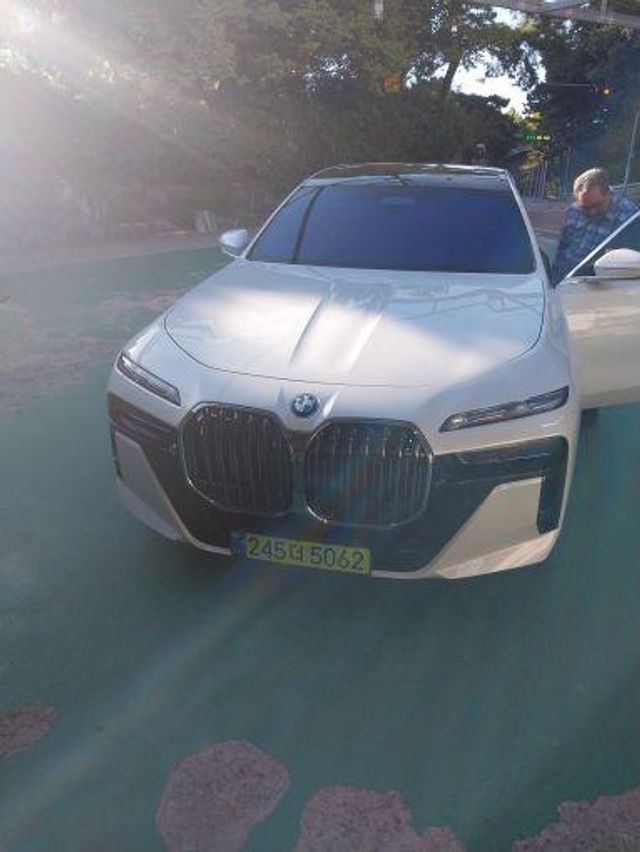 BMW 7-Series 2025 — inspection photo 1