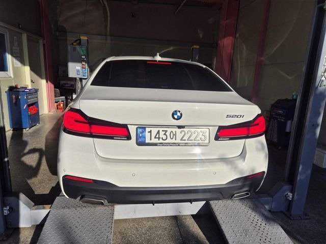 BMW 5-Series 2023 — inspection photo 2