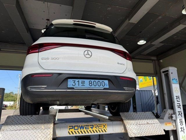Mercedes-Benz EQB 2026 — inspection photo 2