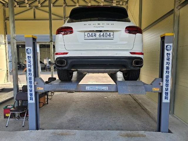 Porsche Cayenne 2017 — inspection photo 2