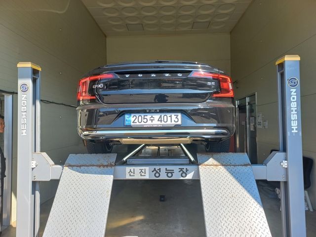 Volvo S90 2023 — inspection photo 2