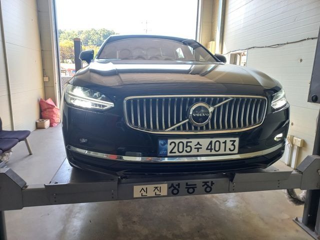 Volvo S90 2023 — inspection photo 1