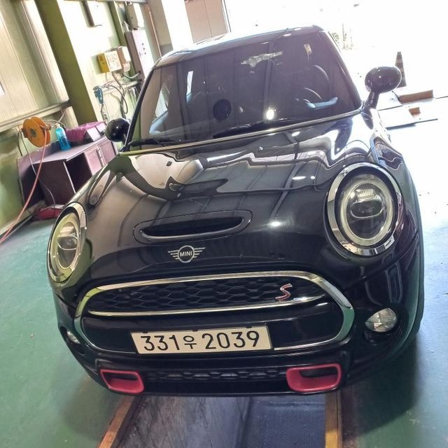 Mini Cooper 2019 — inspection photo 1