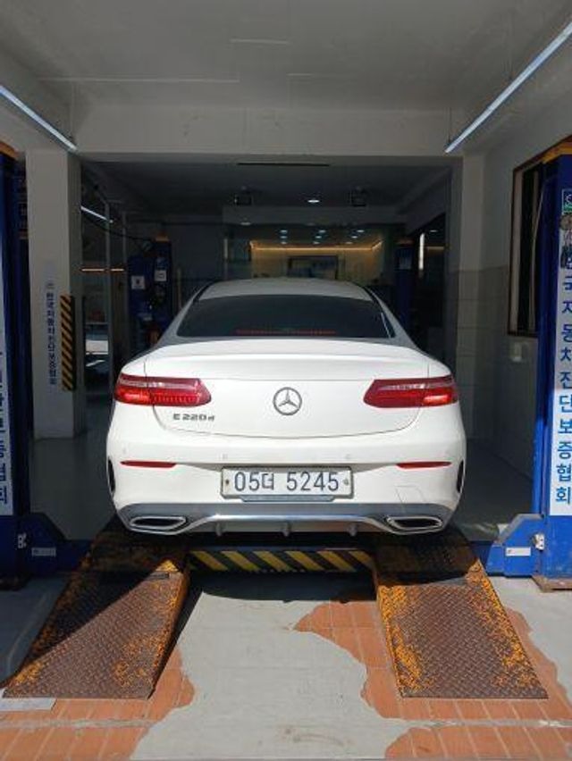 Mercedes-Benz E-Class 2019 — inspection photo 2