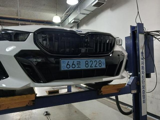 BMW i5 2024 — inspection photo 1