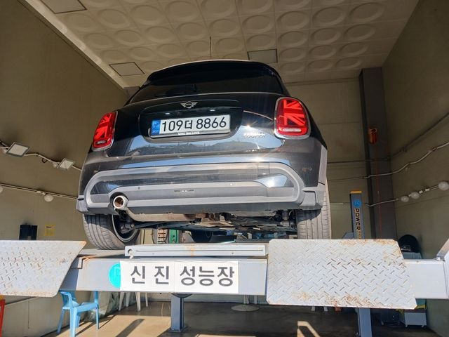 Mini Cooper 2023 — inspection photo 1