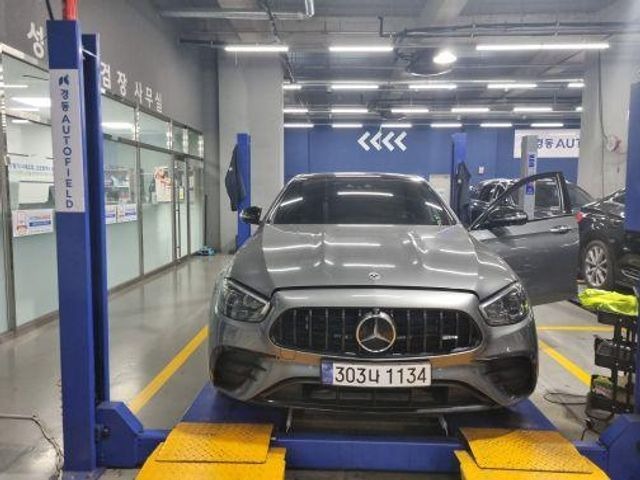 Mercedes-Benz E-Class 2023 — inspection photo 1