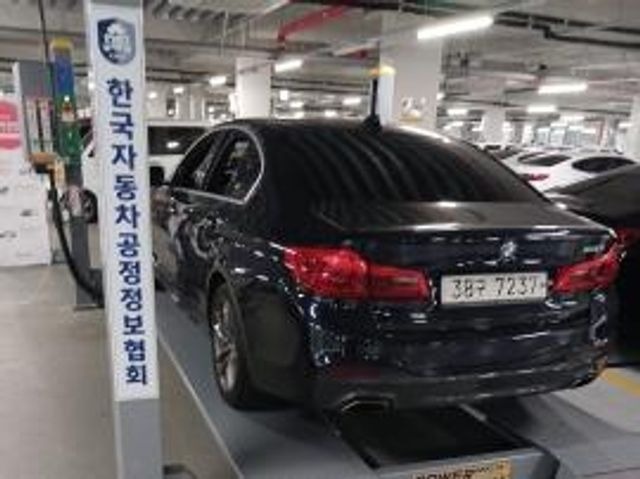BMW 5-Series 2018 — inspection photo 2