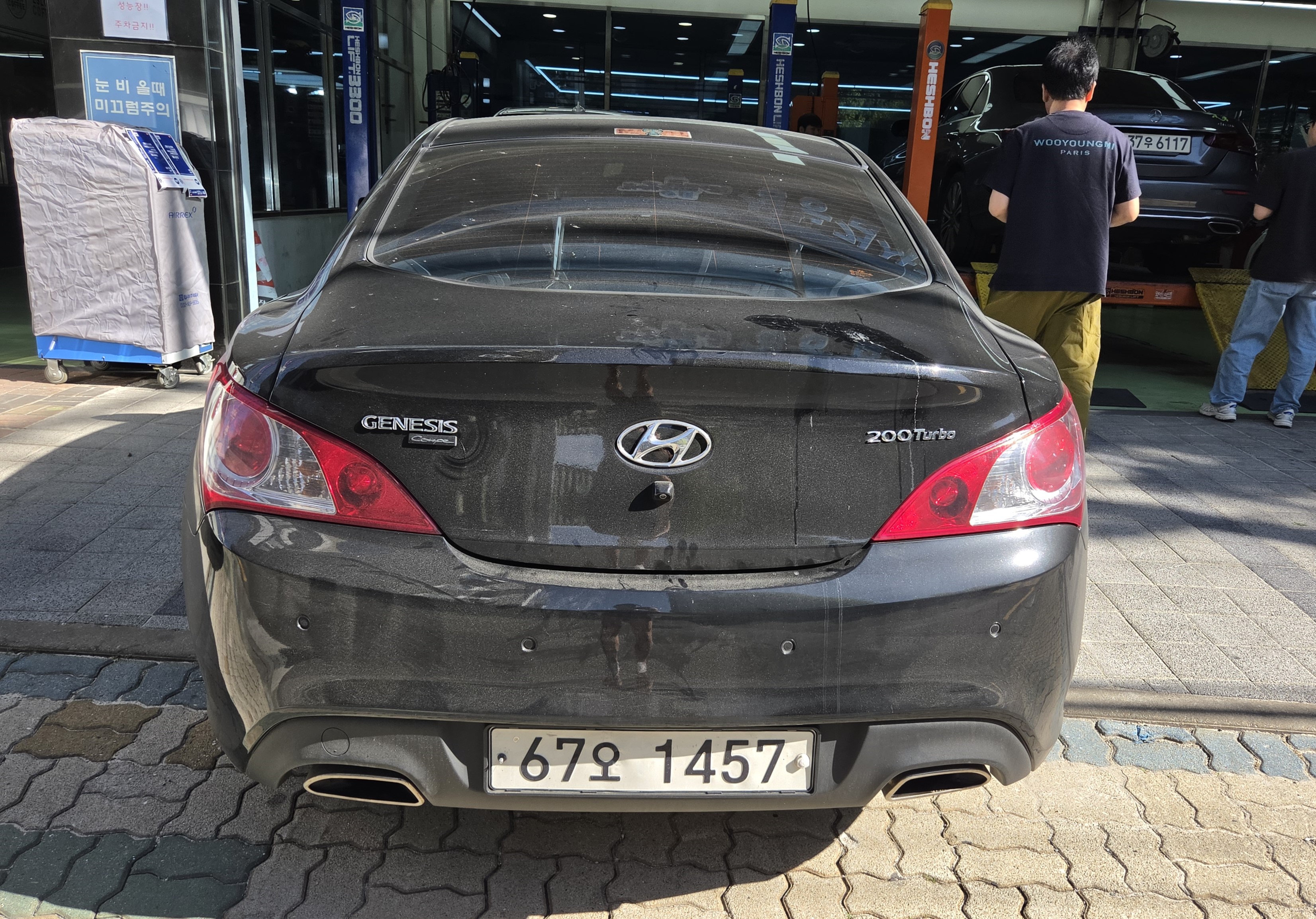 Hyundai Genesis 2010 — inspection photo 2