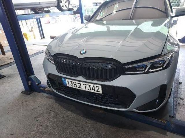 BMW 3-Series 2023 — inspection photo 1