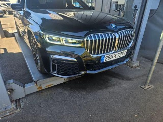 BMW 7-Series 2022 — inspection photo 1