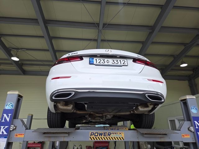 Mercedes-Benz E-Class 2022 — inspection photo 2