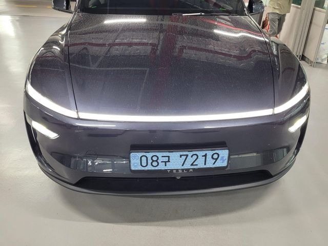 Tesla Model Y 2025 — inspection photo 1