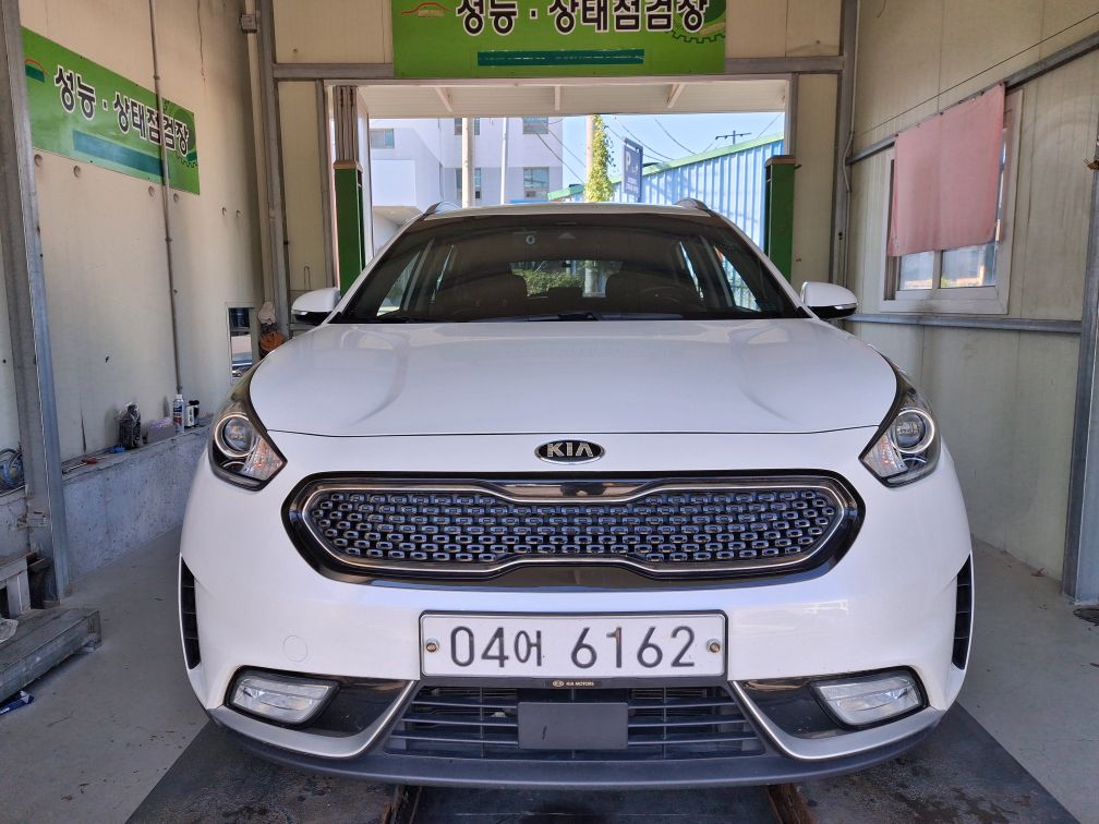 Kia Niro 2018 — inspection photo 1