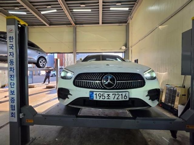 Mercedes-Benz E-Class 2022 — inspection photo 1