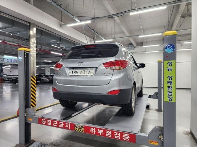 Hyundai Tucson 2011 — inspection photo 2