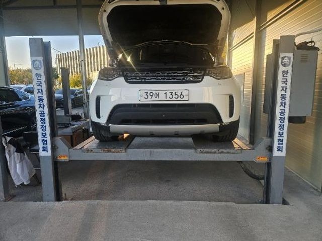Land Rover Discovery 2017 — inspection photo 1