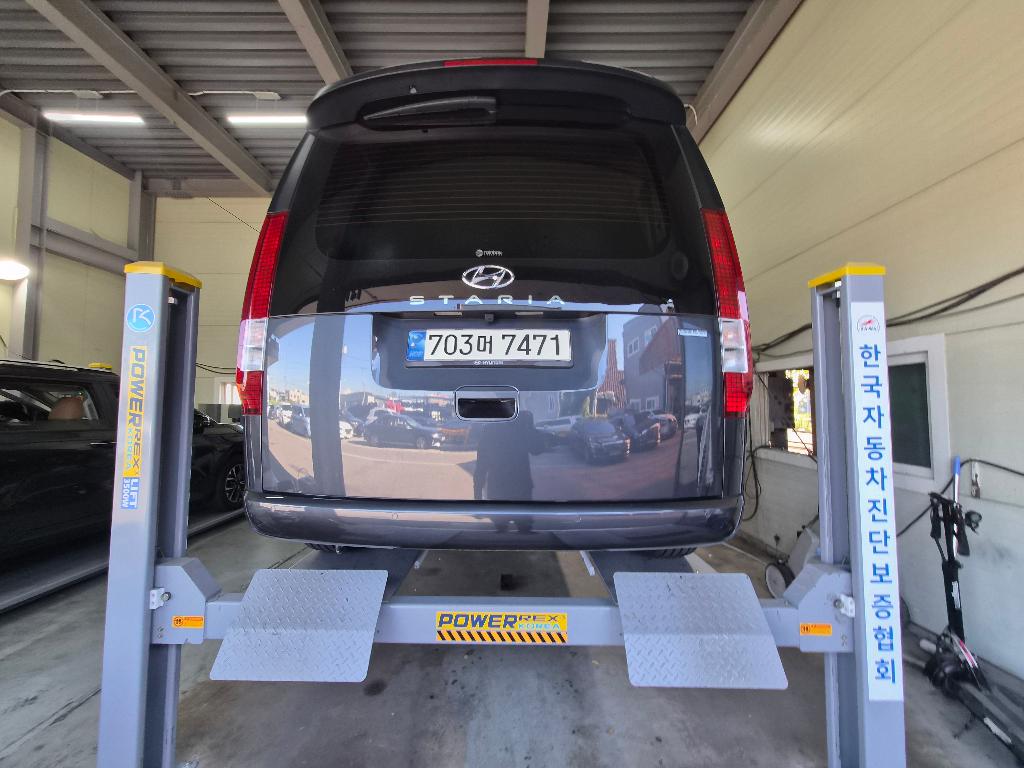 Hyundai Staria 2023 — inspection photo 2