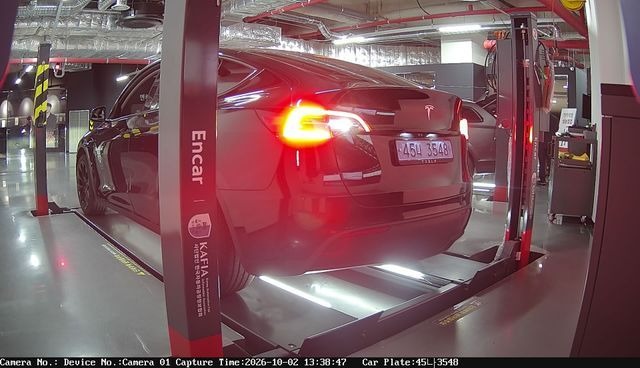 Tesla Model Y 2024 — inspection photo 2