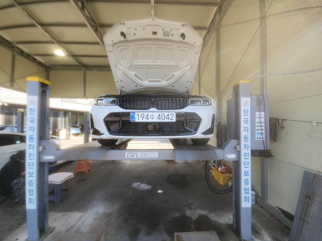 BMW 3-Series 2025 — inspection photo 1