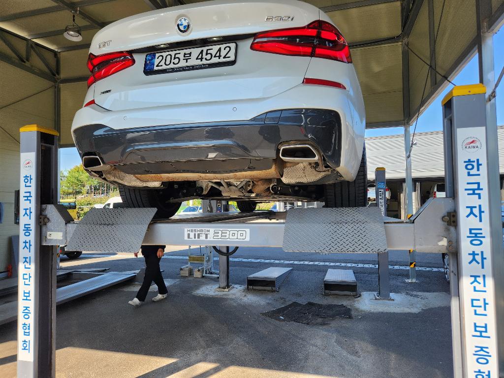 BMW Gran Turismo 2023 — inspection photo 2