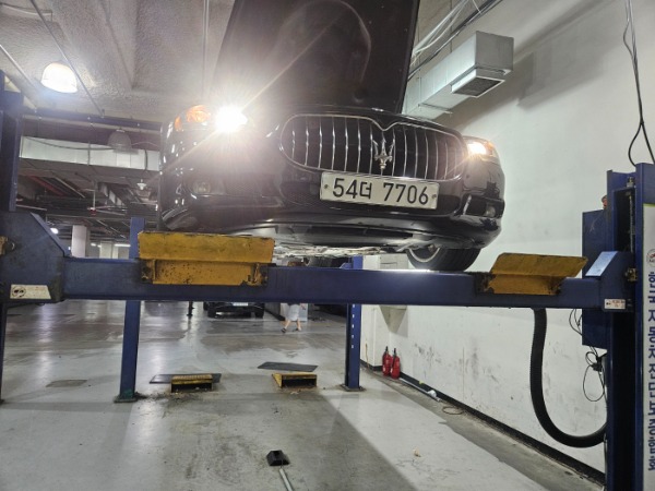 Maserati Quattroporte 2011 — inspection photo 1