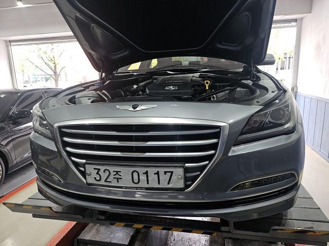 Hyundai Genesis 2016 — inspection photo 1