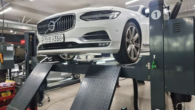 Volvo S90 2019 — inspection photo 1