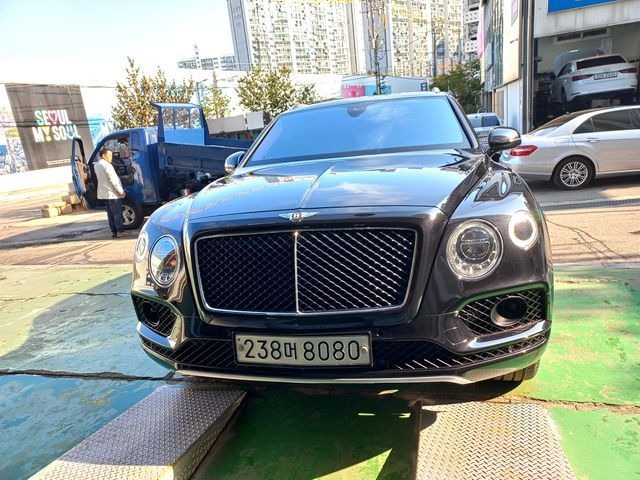 Bentley Bentayga 2019 — inspection photo 1