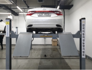 Hyundai Grandeur 2012 — inspection photo 2