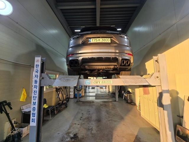 Porsche Cayenne 2022 — inspection photo 2