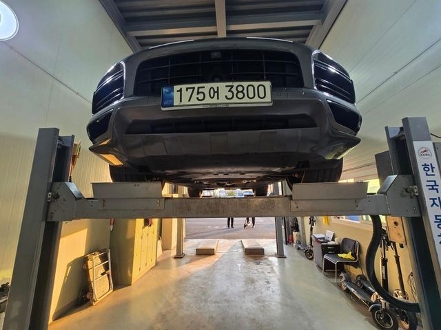 Porsche Cayenne 2022 — inspection photo 1