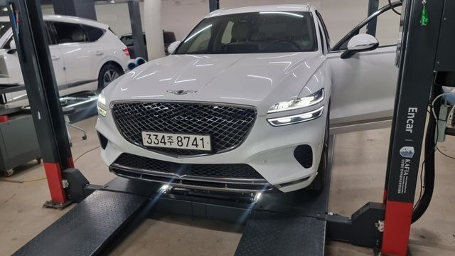 Genesis GV70 2023 — inspection photo 1