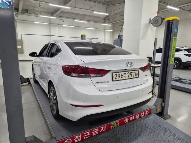 Hyundai AVANTE 2018 — inspection photo 2