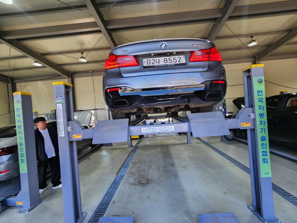 BMW 5-Series 2018 — inspection photo 2