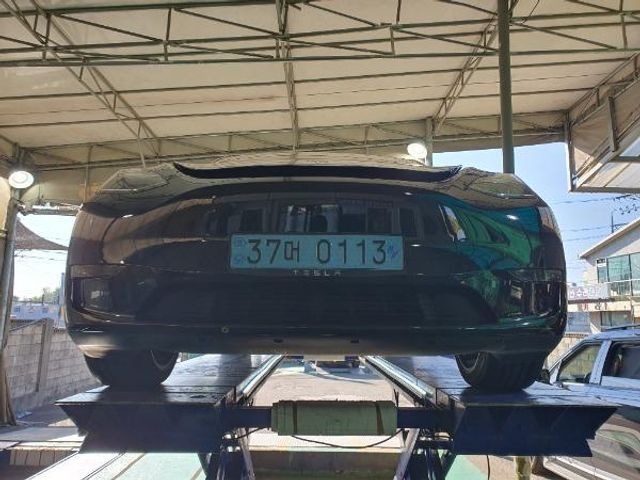 Tesla Model Y 2022 — inspection photo 1