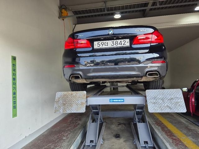 BMW 5-Series 2018 — inspection photo 2
