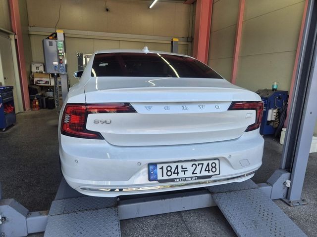 Volvo S90 2023 — inspection photo 2