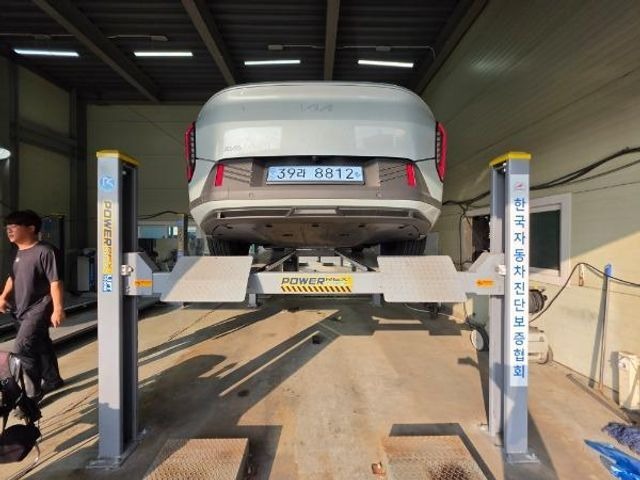 Kia EV4 2027 — inspection photo 2