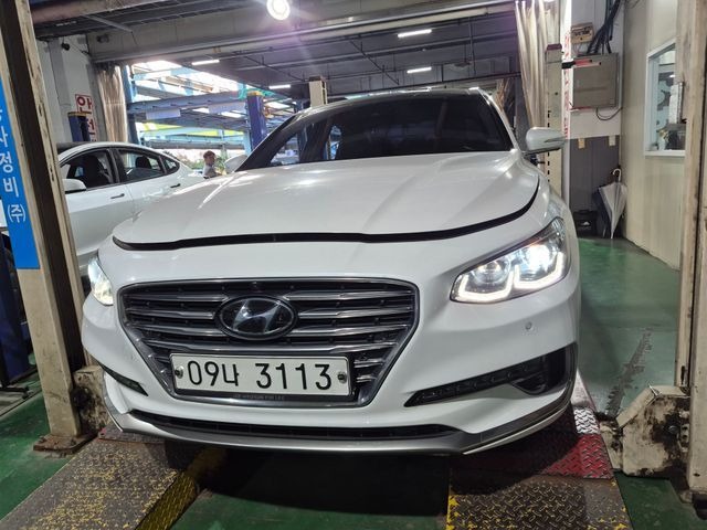 Hyundai Grandeur 2018 — inspection photo 1